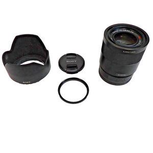 Sony SEL55F18Z Zeiss Sonnar FE 55mm f/1.8 Lens w/Hoya HD2 Filter, Hood, 2 Caps